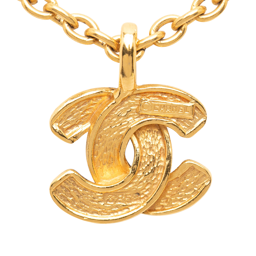 Pre-Loved Chanel Gold Plated CC Quilted Pendant Necklace - Picture 2 of 5